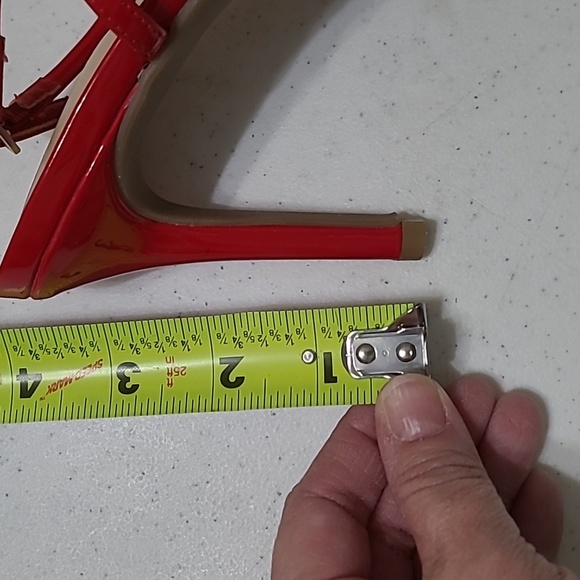 Unisa Candy Apple Red Strappy Heels with Square Toe size 8.5 - Picture 9 of 9